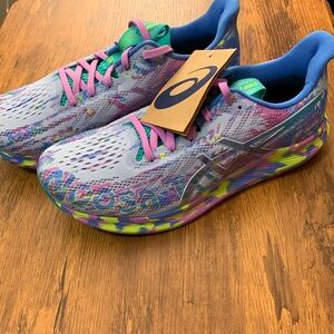 ASICS Tri Noosa